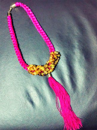 TAPACHULA Un Fino Collar en Rosa de Ámbar
